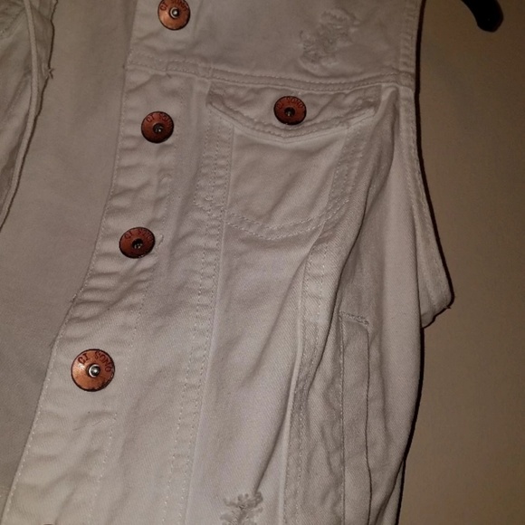 White Jean Vest - Picture 5 of 5
